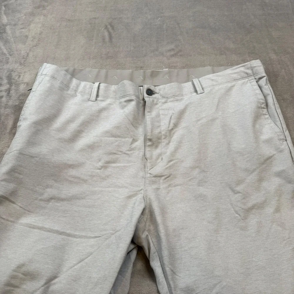 Tommy Bahama On The‎ Par Flat Front Light Gray Pants - Mens 46 x 30